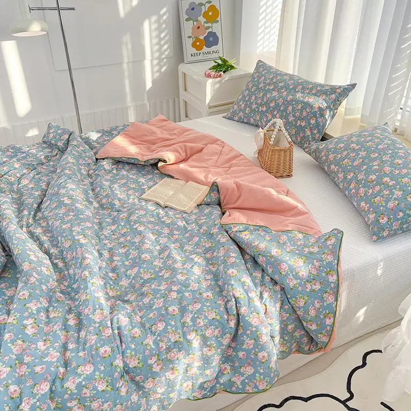 The Rose Blanket - Image 5
