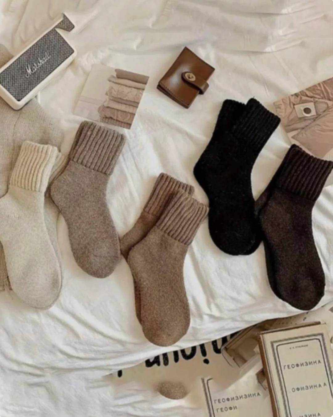 The Knitted Fleece Socks - 5 Pairs Pack - Image 7